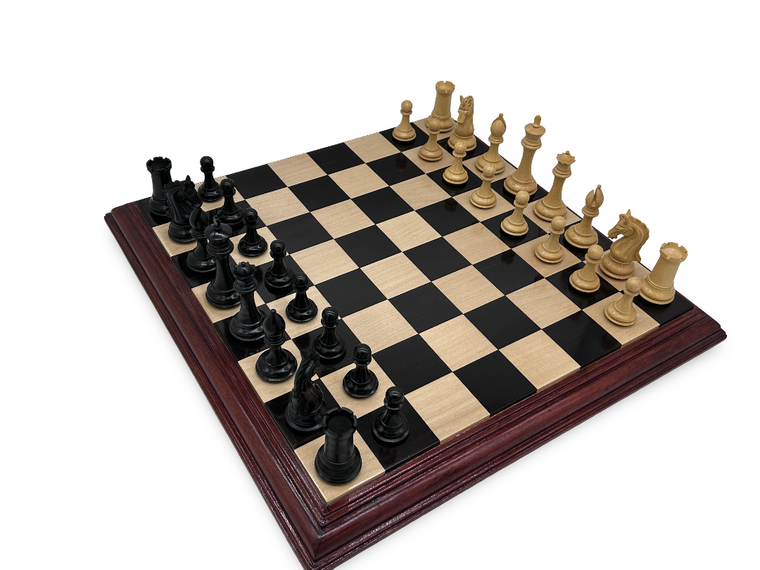 Pieces with Prestige Step Moulded 55cm Ebony, Dyed Rosewood, Boxwood Board