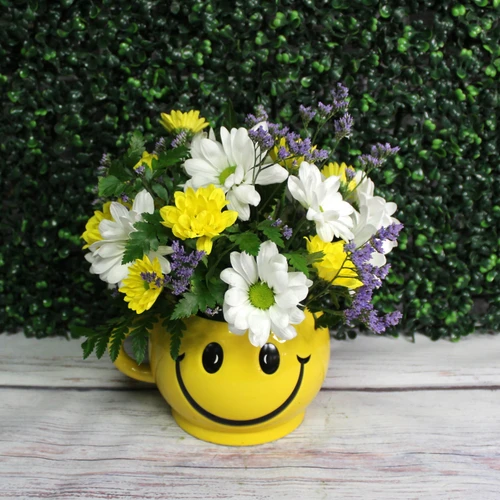 Happy Face Mug arrangement shown from a second angle