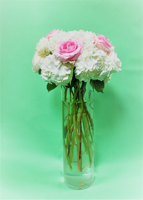 Need a tall centerpiece, hydrangea with pink roses might just be the perfect fit!