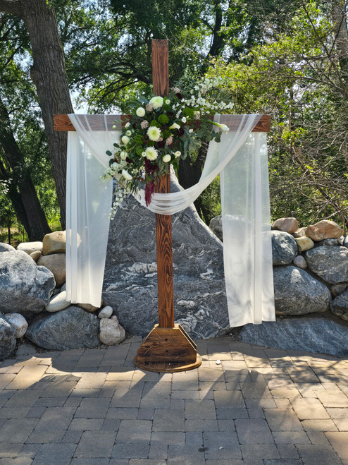 White & Wine Cross Spray