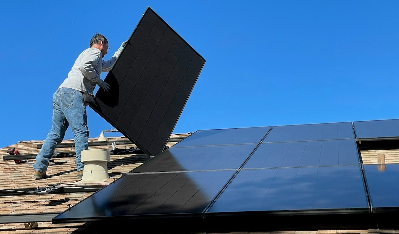 How to Install Solar Panels on a Roof: A Step-by-Step Guide