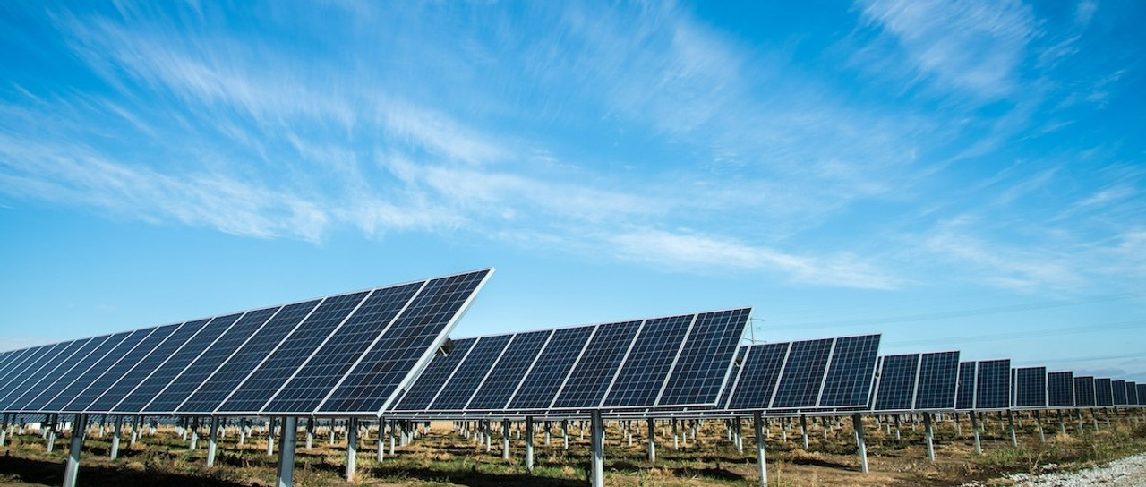 Is Solar Energy Renewable or Non-Renewable [2024 Guide] 