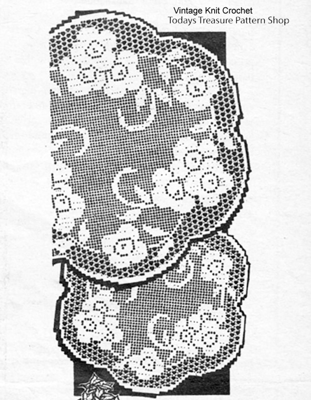 Filet Crocheted Scalloped Doily, Rose Motif, Laura Wheeler 772