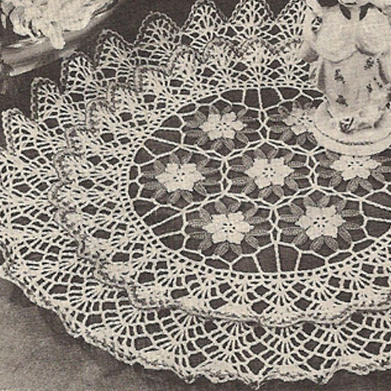 Vintage Scalloped Circles Crochet Pattern 
