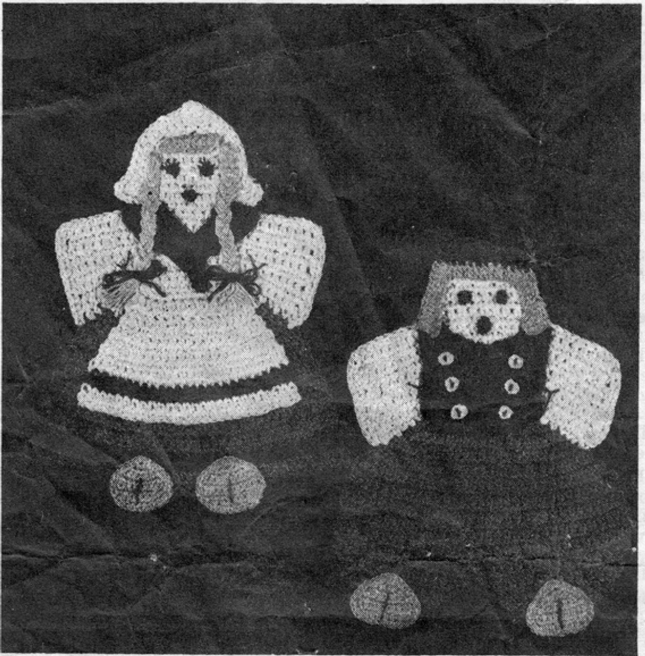 Dutch Boy & Girl Crochet Potholders Pattern