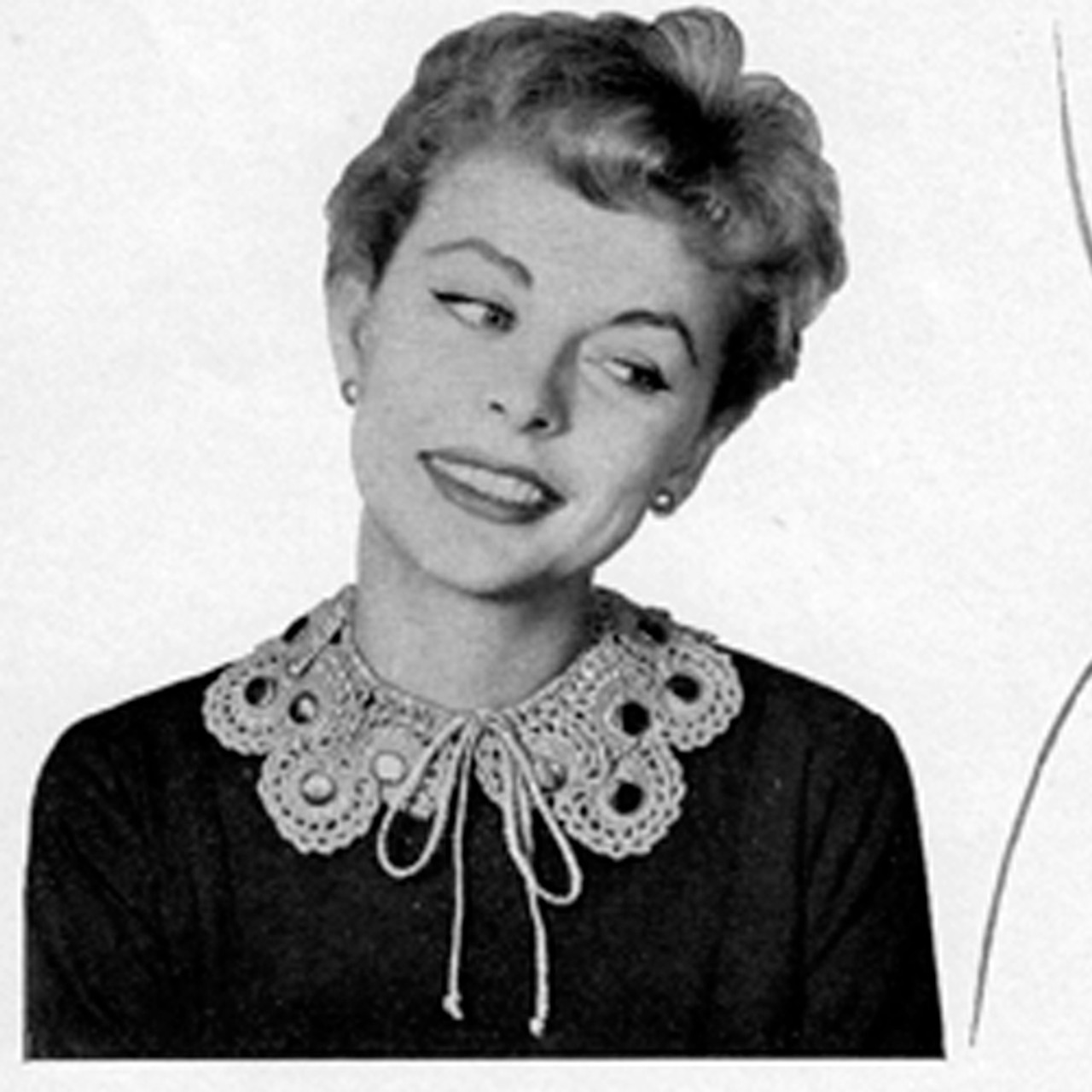 Vintage Crocheted Scroll Collar Pattern