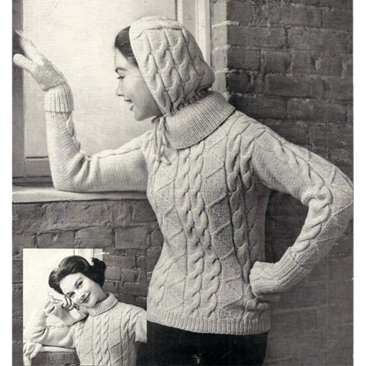 Knitted Hooded Pullover Pattern in Zig Zag
