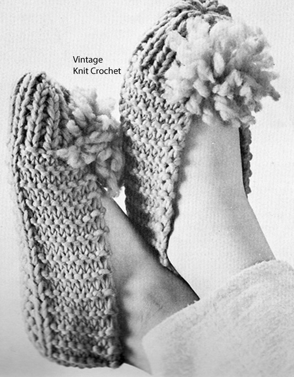 Knitted Moccasin Slippers You Can Easily Make - CrochetBeja