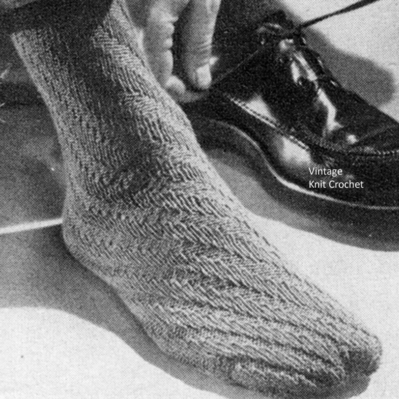 Spiral Socks Knitting Pattern for Men
