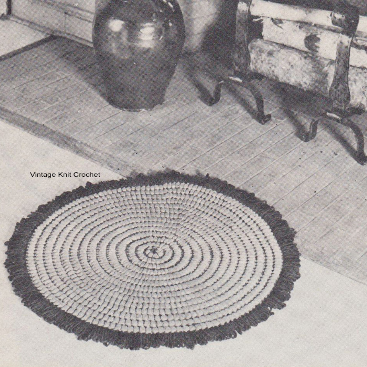 Round Rug Crochet Pattern with Fringe