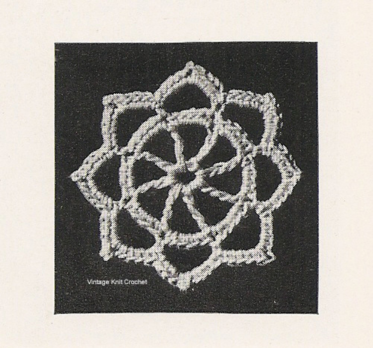 Small Crochet Medallion Illustration