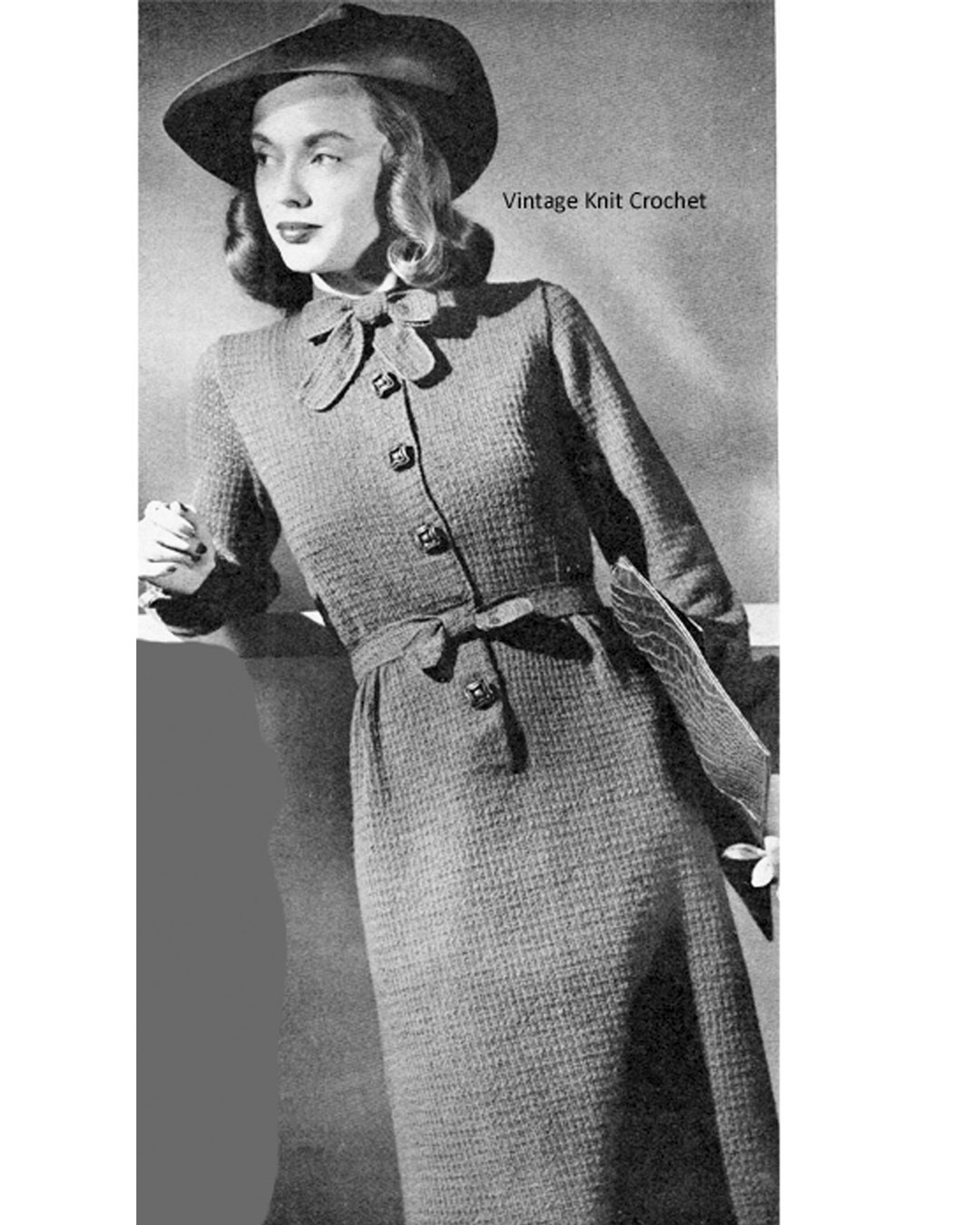 Vintage Knit Dress Pattern, Shirtwaist with Long Sleeves Bow Collar