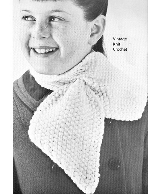 Girls Free Knitted Scarf Pattern, Ascot