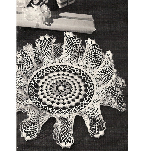 Vintage Crochet Pattern, Small Ruffled Doily 