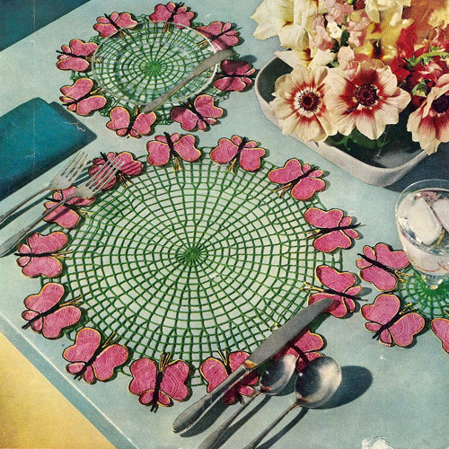 Crochet Round Table Mats Pattern with Butterfly Border