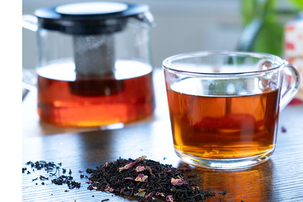 Loose Leaf Tea in Glass Cup  with Filter