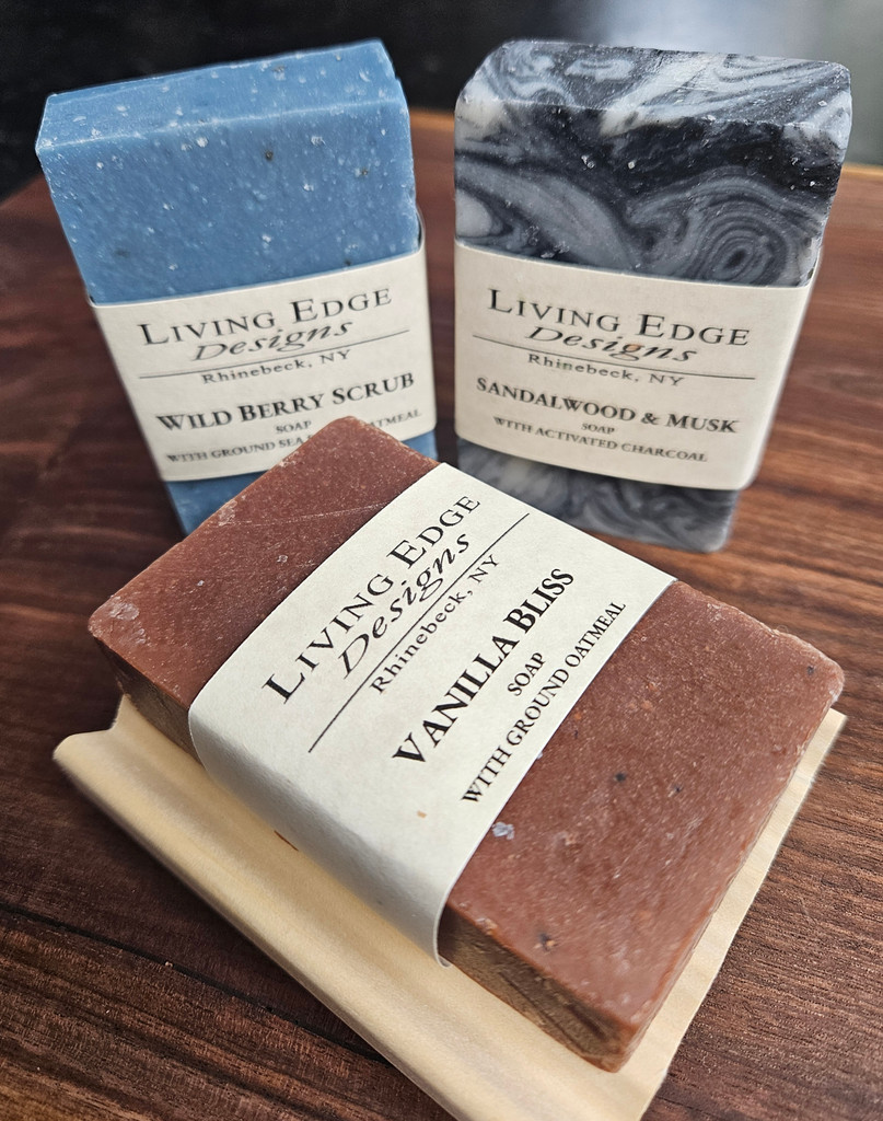 Natural Hand Crafted Soap Set, Sandalwood, Musk, Vanilla, Oatmeal, Wild Berry with Natural Wood Soap Dish. Made in the USA