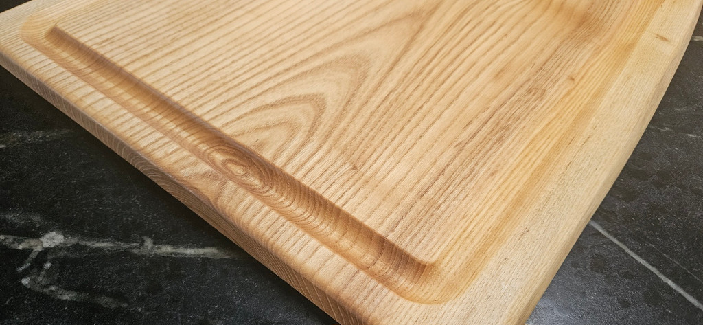 Ash Carving Board with Groove- 16" x 23.5"