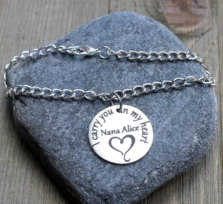 I carry you in my heart - Engraved Chain Bracelet