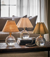 Regina Andrew Design Giorgio White Scalloped Crystal Mini Lamp in Natural Brass 