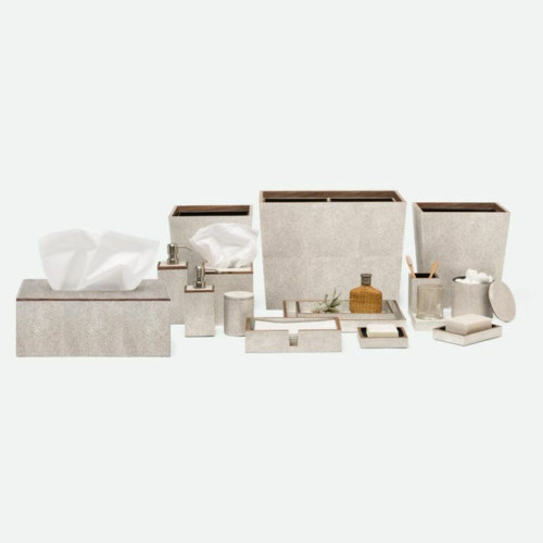 Manchester Warm Silver Bath Set