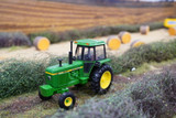 John Deere 4240 43376