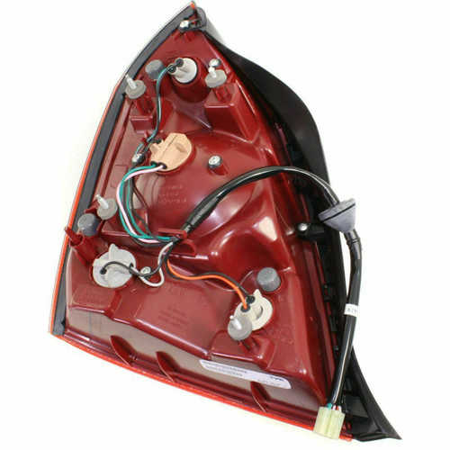 TAIL LAMP RH HQ REPLACEMENT FOR HYUNDAI ELANTRA - SEDAN 2005 PARTSLINK NUMBER HY2801130 TAIL LAMP RH HQ REPLACEMENT FOR HYUNDAI ELANTRA - SEDAN 2005 PARTSLINK NUMBER HY2801130