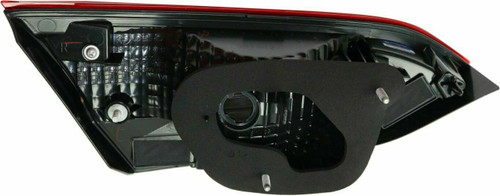 TRUNK LAMP RH SE MODEL JAPAN BUILT SMOKED TINT HQ  REPLACEMENT FOR TOYOTA CAMRY 2019 PARTSLINK NUMBER TO2803146