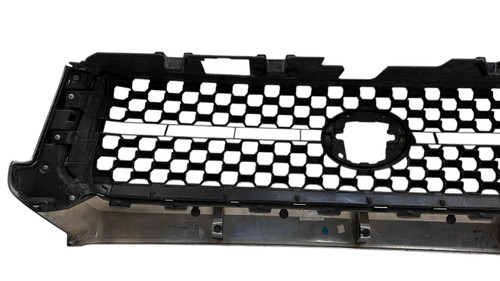 GRILLE FR CHROME FRAME W/ LIGHT GRAY HONEYCOMB CENTER     REPLACEMENT FOR  TOYOTA TUNDRA RWD 2019 PARTSLINK NUMBER   TO1200453