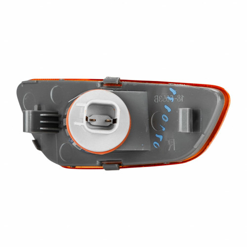 SIGNAL LAMP FR LH (IN BUMPER) CAPA REPLACEMENT FOR SATURN VUE 2008 PARTSLINK NUMBER GM2550195C SIGNAL LAMP FR LH (IN BUMPER) CAPA REPLACEMENT FOR SATURN VUE 2008 PARTSLINK NUMBER GM2550195C