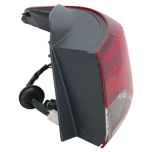 TAIL LAMP RH LED US BUILT HQ   REPLACEMENT FOR HYUNDAI ELANTRA SEDAN 2015 PARTSLINK NUMBER  HY2805132