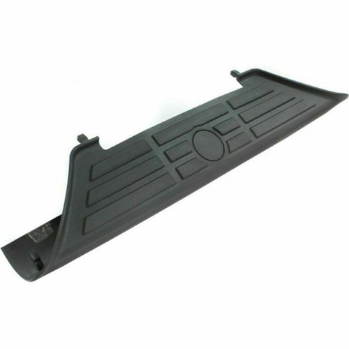 BUMPER STEP PAD RR CENTER BLACK REPLACEMENT FOR NISSAN TITAN PICKUP 2005 PARTSLINK NUMBER  NI1191100