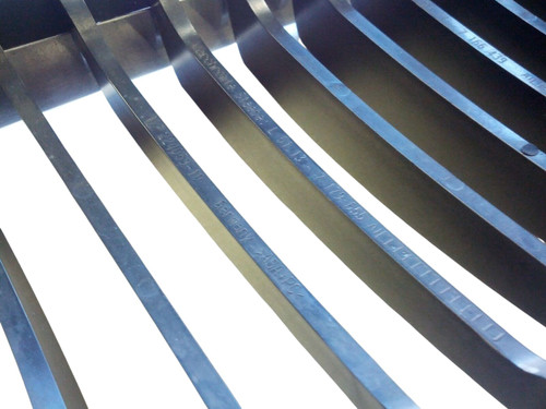 GRILLE LH CHROME/BLACK CPE/CONV REPLACEMENT FOR BMW 1 SERIES 2013 PARTSLINK NUMBER BM1200238 GRILLE LH CHROME/BLACK CPE/CONV REPLACEMENT FOR BMW 1 SERIES 2013 PARTSLINK NUMBER BM1200238