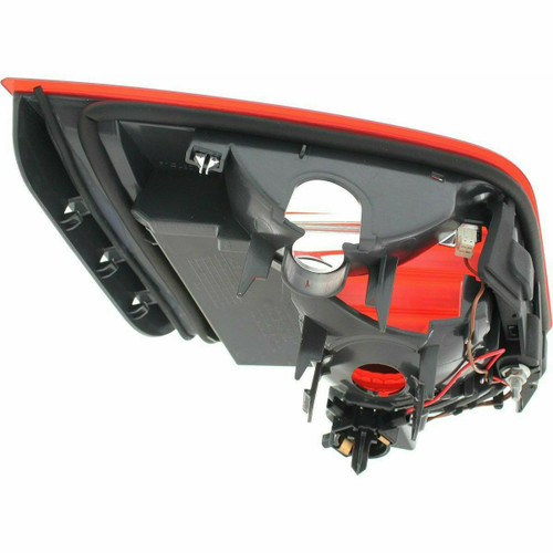 TRUNK LAMP RH (BACK-UP LAMP) HQ REPLACEMENT FOR BMW 5 SERIES 2013 PARTSLINK NUMBER BM2803107 TRUNK LAMP RH (BACK-UP LAMP) HQ REPLACEMENT FOR BMW 5 SERIES 2013 PARTSLINK NUMBER BM2803107