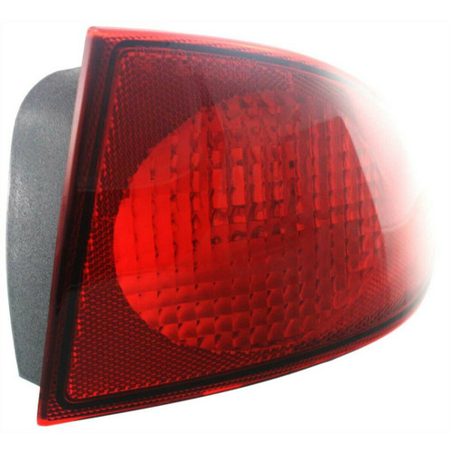 TAIL LAMP RH W/MARKER HQ REPLACEMENT FOR CHEVROLET CAVALIER 2000 PARTSLINK NUMBER GM2801139 TAIL LAMP RH W/MARKER HQ REPLACEMENT FOR CHEVROLET CAVALIER 2000 PARTSLINK NUMBER GM2801139