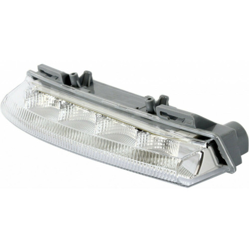 DAYTIME RUNNING LAMP RH W/GRAY HOUSING  REPLACEMENT FOR MERCEDES C350 2015 PARTSLINK NUMBER  	MB2563105U