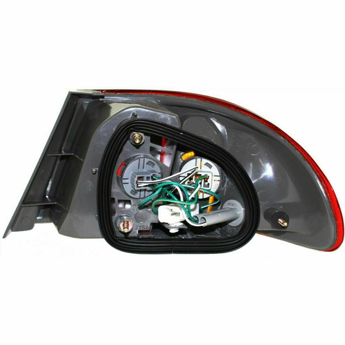 TAIL LAMP LH HQ REPLACEMENT FOR  TOYOTA COROLLA SEDAN 2000 PARTSLINK NUMBER  TO2800121