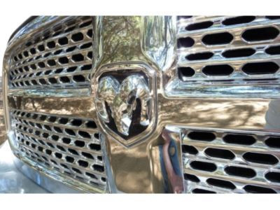 GRILLE CHROME FRAME W/CHROME PERFORATED WAVE INSERT REPLACEMENT FOR RAM PICKUP RAM 1500 2015 PARTSLINK NUMBER  CH1200424
