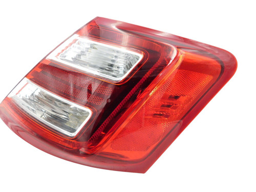 TAIL LAMP RH CAPA REPLACEMENT FOR FORD TAURUS SHO 2013 PARTSLINK NUMBER FO2805108C TAIL LAMP RH CAPA REPLACEMENT FOR FORD TAURUS SHO 2013 PARTSLINK NUMBER FO2805108C