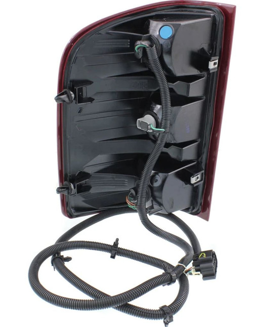TAIL LAMP RH 2ND DESIGN ALL 2500/3500 DUALLY MODELS/ 2ND DESIGN 2010 1500/ ALL 2011 1500 HQ    REPLACEMENT FOR GMC PICKUP GMC SIERRA 2500-3500 2013 PARTSLINK NUMBER  GM2801249