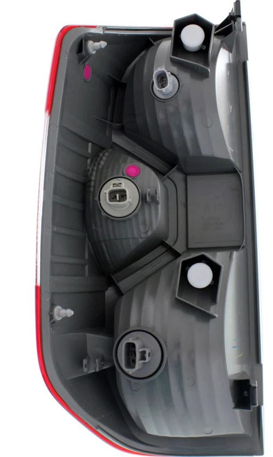 TAIL LAMP RH CAPA REPLACEMENT FOR TOYOTA TUNDRA 4WD 2015 PARTSLINK NUMBER TO2801193C TAIL LAMP RH CAPA REPLACEMENT FOR TOYOTA TUNDRA 4WD 2015 PARTSLINK NUMBER TO2801193C