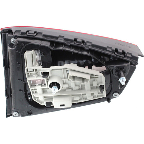 TRUNK LAMP LH (BACK-UP LAMP) BULB TYPE CAPA REPLACEMENT FOR VOLKSWAGEN JETTA (TYPE 6) 2015 PARTSLINK NUMBER VW2802112C TRUNK LAMP LH (BACK-UP LAMP) BULB TYPE CAPA REPLACEMENT FOR VOLKSWAGEN JETTA (TYPE 6) 2015 PARTSLINK NUMBER VW2802112C