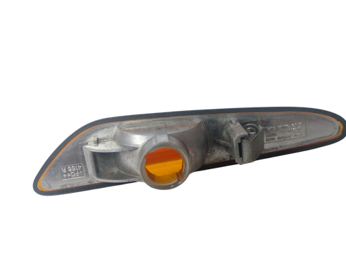 REPEATER LAMP LH AMBER HQ REPLACEMENT FOR BMW 3 SERIES SEDAN EXCULDE 330E AND 340I 2003 PARTSLINK NUMBER  BM2570111