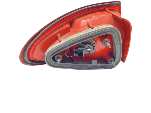 TAIL LAMP LH HQ REPLACEMENT FOR CHEVROLET CAVALIER 2003 PARTSLINK NUMBER GM2800160 TAIL LAMP LH HQ REPLACEMENT FOR CHEVROLET CAVALIER 2003 PARTSLINK NUMBER GM2800160
