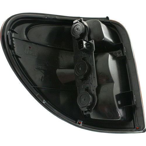 TAIL LAMP RH HQ REPLACEMENT FOR CHRYSLER TOWN AND COUNTRY 2003 PARTSLINK NUMBER  CH2801140