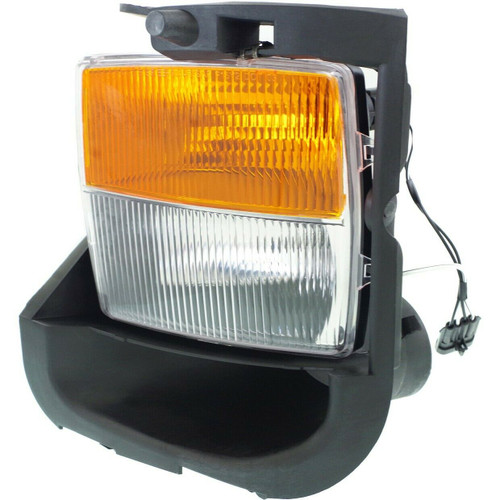 SIGNAL LAMP FR LH W/FOG HQ  REPLACEMENT FOR CADILLAC CTS-V SEDAN 2006 PARTSLINK NUMBER  GM2592153
