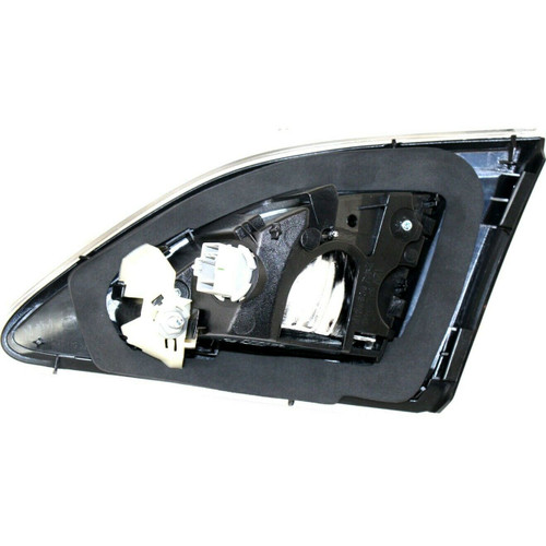 TRUNK LAMP LH (BACK-UP LAMP) SDN HQ      REPLACEMENT FOR MAZDA MAZDA 3 2013 PARTSLINK NUMBER  MA2882108
