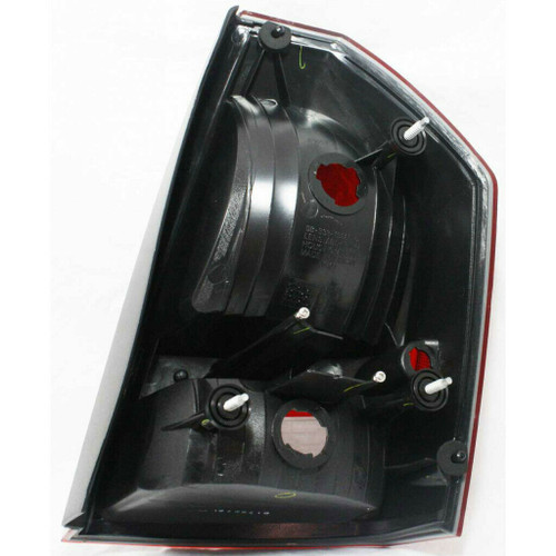 TAIL LAMP LH 2.7L/3.5L HQ  REPLACEMENT FOR CHRYSLER 300 2006 PARTSLINK NUMBER  CH2818102