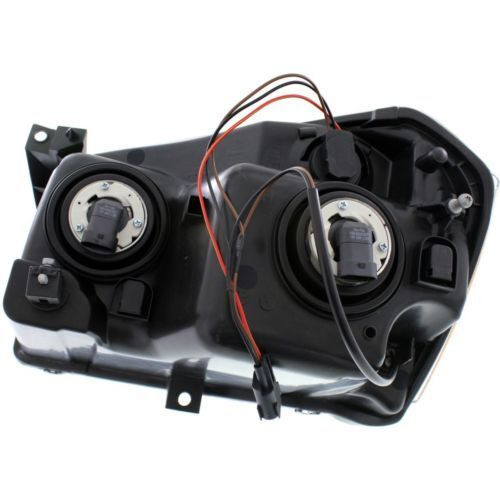 HEAD LAMP RH 5.7L REPLACEMENT FOR DODGE MAGNUM 2006 PARTSLINK NUMBER   CH2503184V