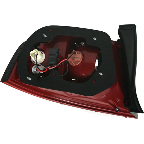 TAIL LAMP RH HQ REPLACEMENT FOR KIA MAGENTIS (CANADA) 2003 PARTSLINK NUMBER KI2801117 TAIL LAMP RH HQ REPLACEMENT FOR KIA MAGENTIS (CANADA) 2003 PARTSLINK NUMBER KI2801117